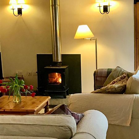 The Billiard Room - Cosy Country Retreat Abergavenny Zewnętrze zdjęcie